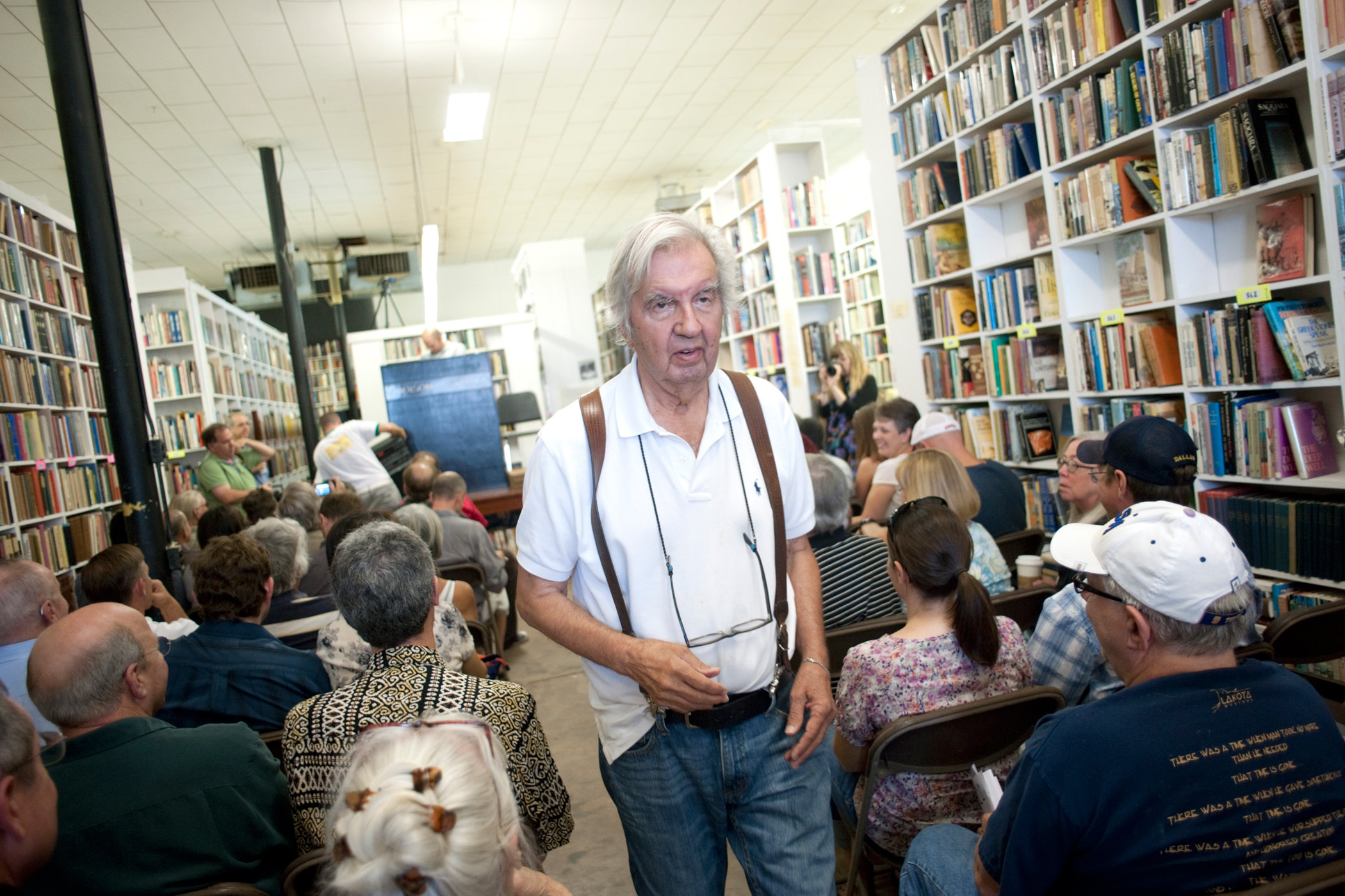 The Great Book Sale Of Texas: Larry McMurtry Gives Up His Collection ...