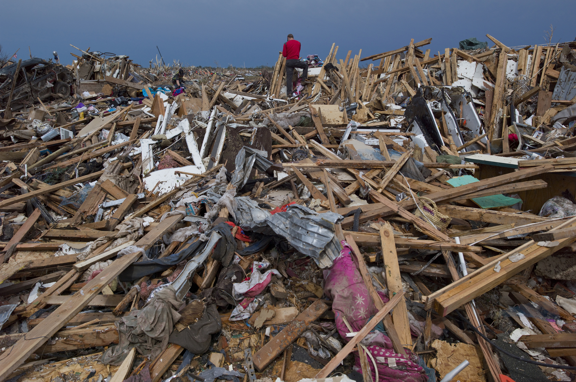 Tornado Flattens Suburb Outside Oklahoma City, Kills Dozens | TIME.com