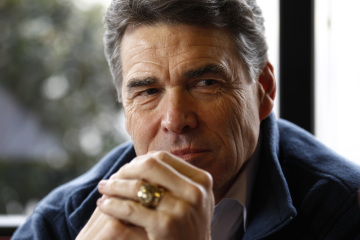 U.S. Republican Presidential candidate and Texas Governor Rick Perry sits down for lunch at The Drive-In Restaurant in Florence, South Carolina