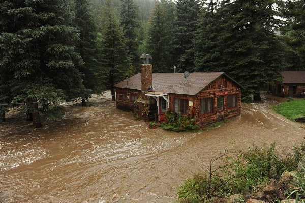 Intense Rains Cause Deadly Flash Floods in Northern Colorado | TIME.com